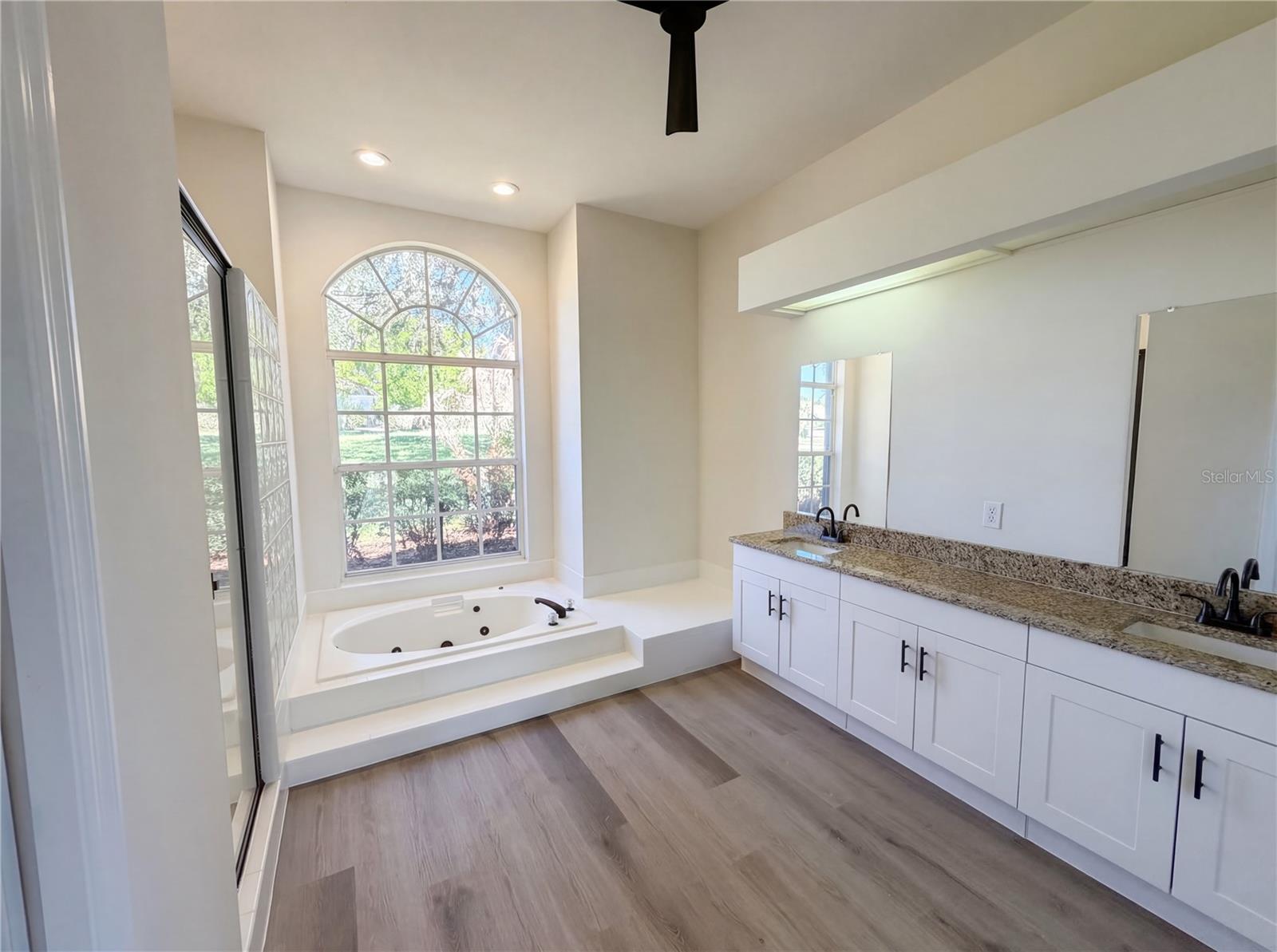 HARBOR HILLS UN 1 - Residential