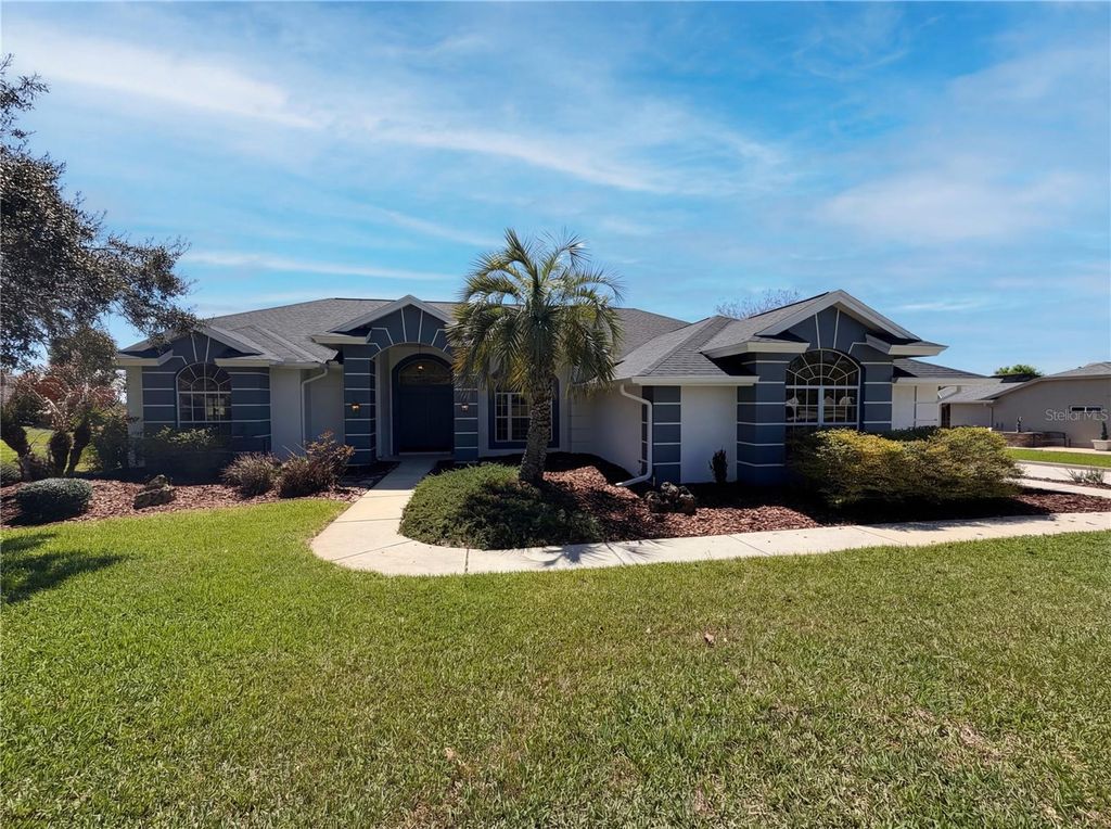 Photo of 5340 Saddleback Court, Lady Lake, FL 32159 (MLS # O6392607)