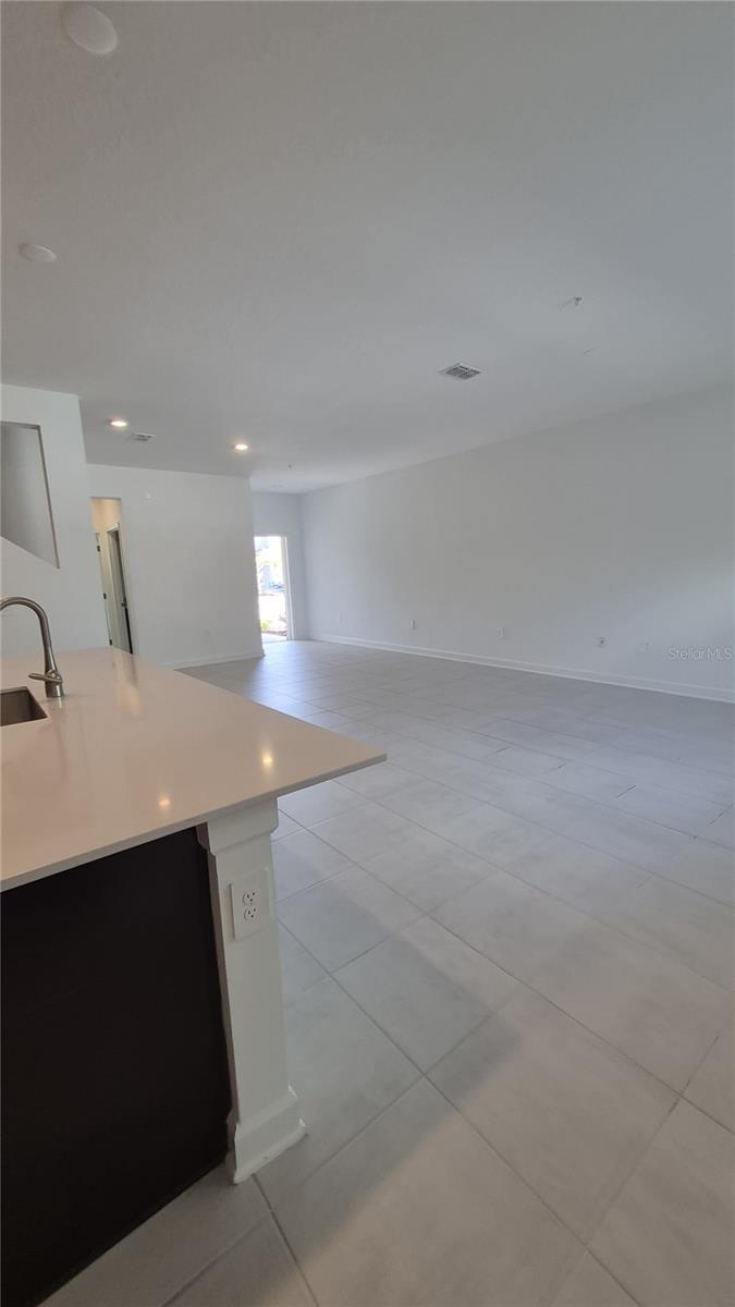 STOREY PARK PH 3-PCL K - Residential Lease