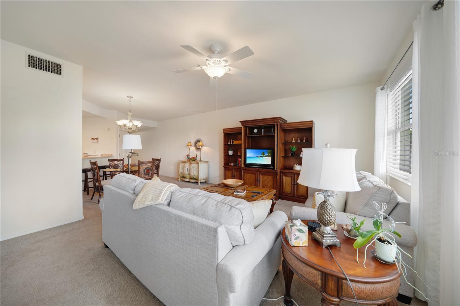 FOUNTAIN COURT BLDG 03 - Residential