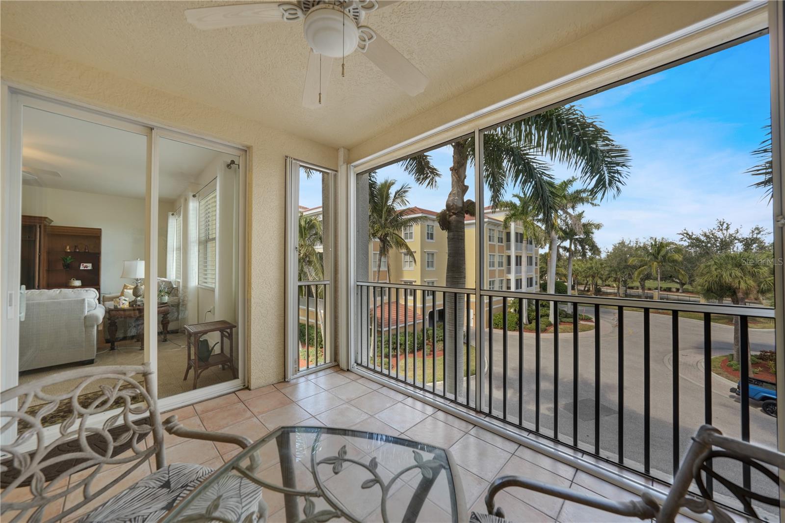 FOUNTAIN COURT BLDG 03 - Residential