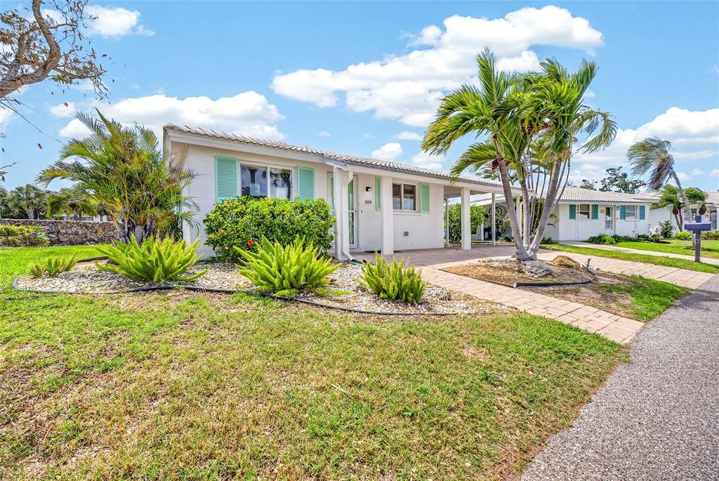 Photo of 509 Spanish Drive N, Longboat Key, FL 34228 (MLS # N6143864)