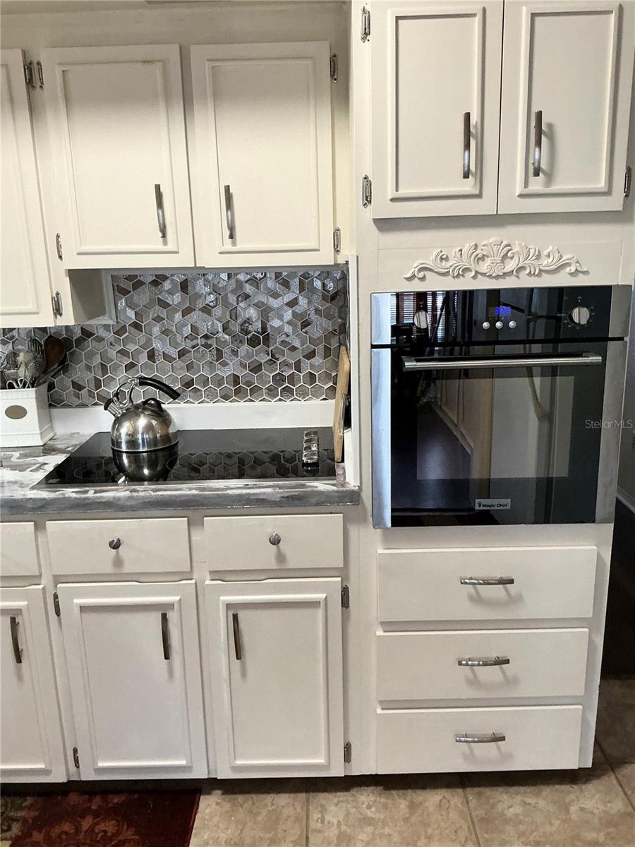 CLEARVIEW OAKS PARADISE - Residential