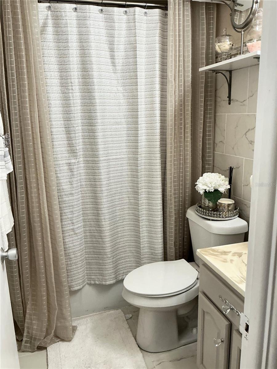 CLEARVIEW OAKS PARADISE - Residential