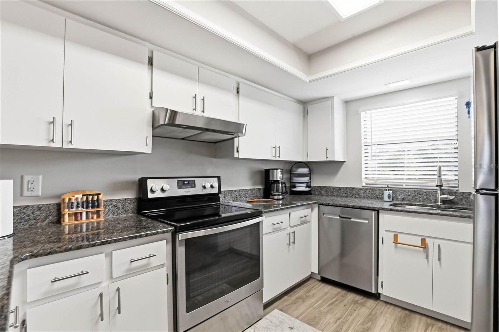 LAFAYETTE SQUARE CONDO - Residential