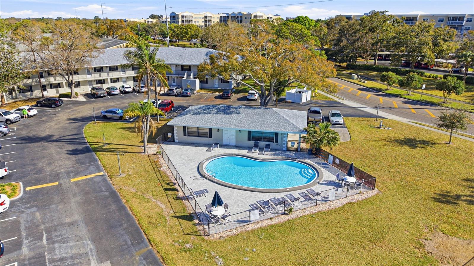 LAFAYETTE SQUARE CONDO - Residential