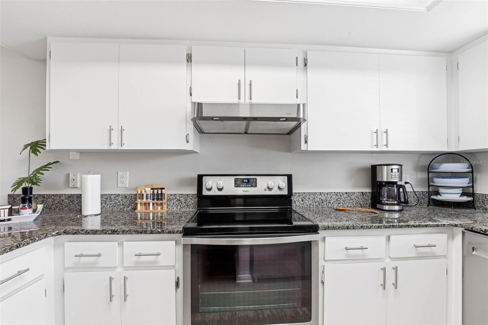 LAFAYETTE SQUARE CONDO - Residential