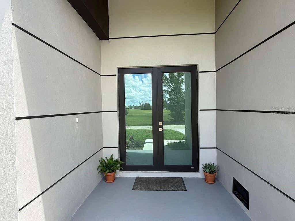 Photo of 4005 NW 22nd Street, Cape Coral, FL 33993 (MLS # O6435002)