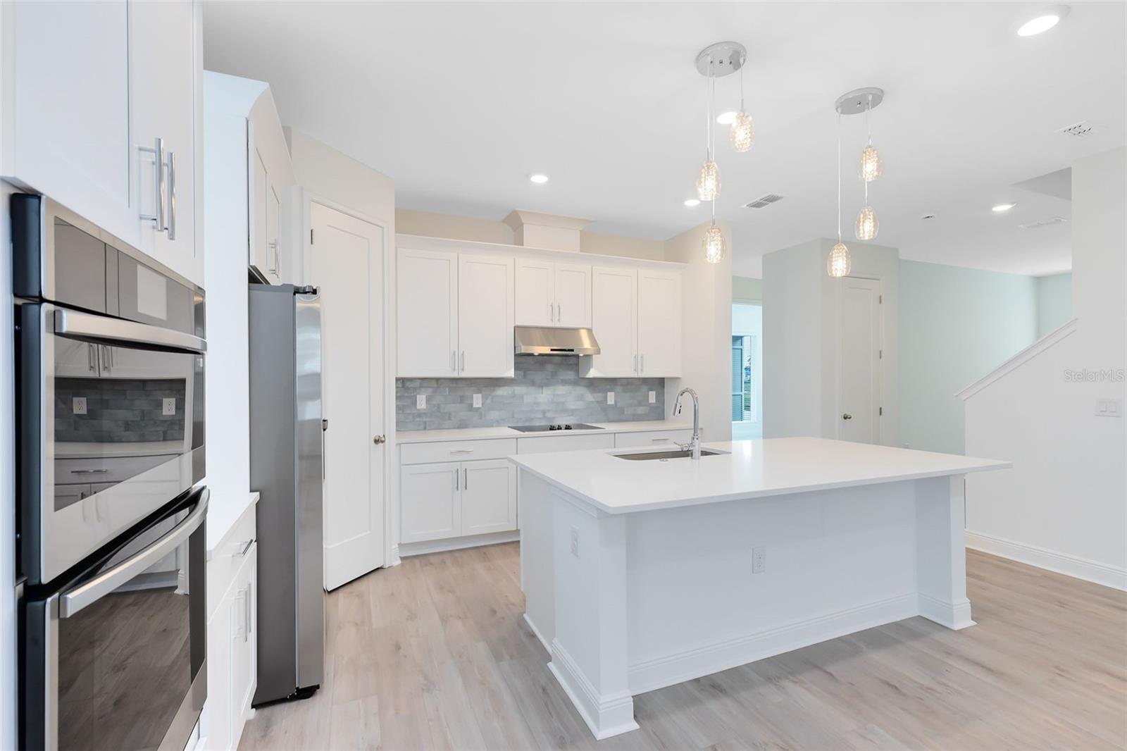 WESLYN PARK PH 1 - Residential Lease