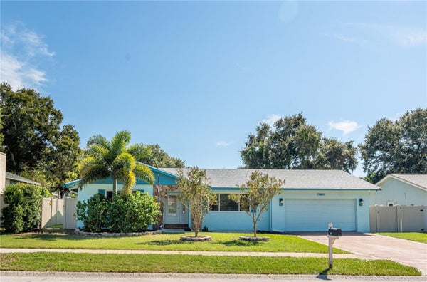 1966 SPANISH OAKS DR N, PALM HARBOR, FL 34683 - Image 6cbf83f2a2dfd0c6f20a361cd614bdd2/3046441188