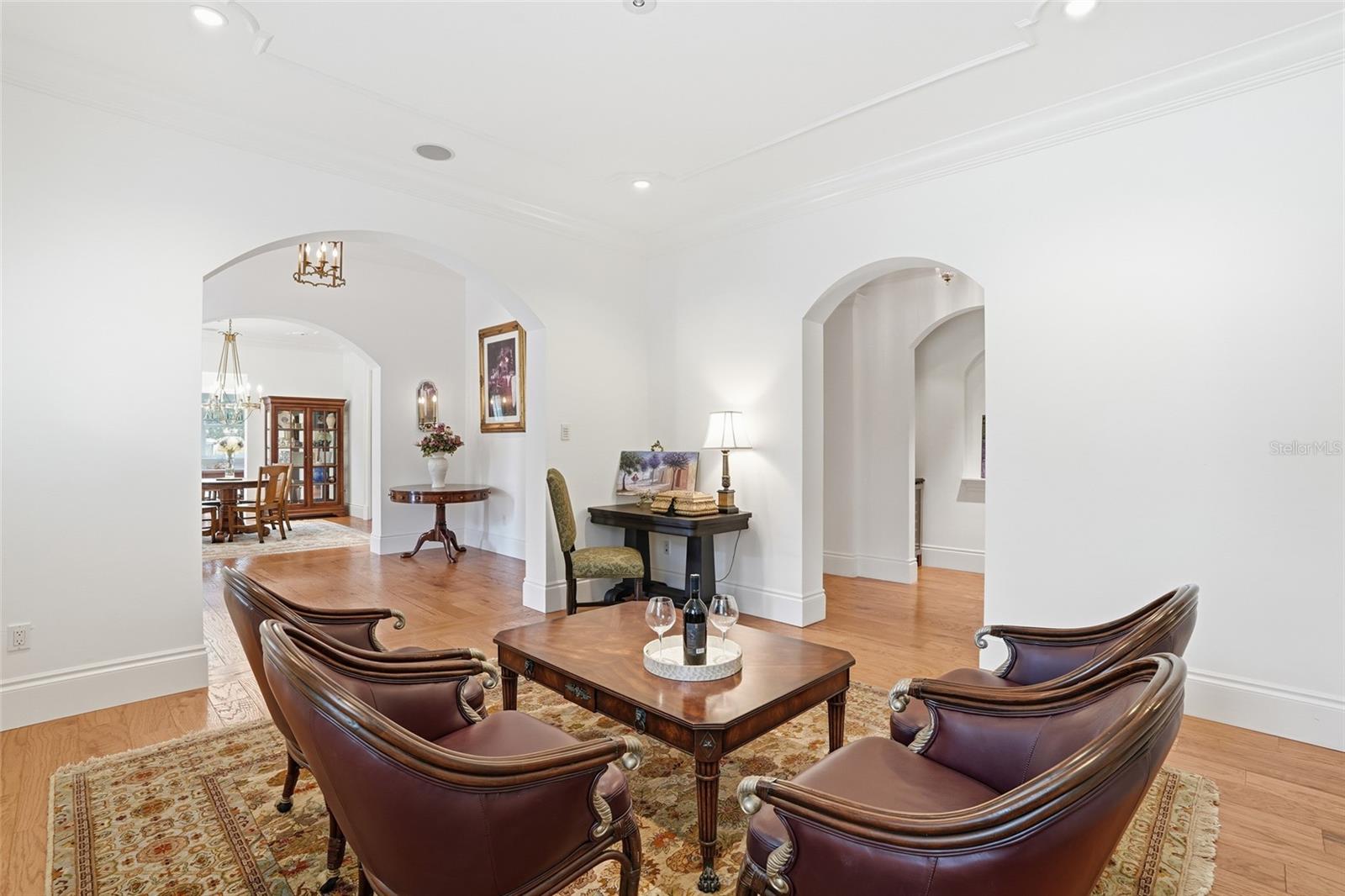 COLONIAL FARMS - Residential