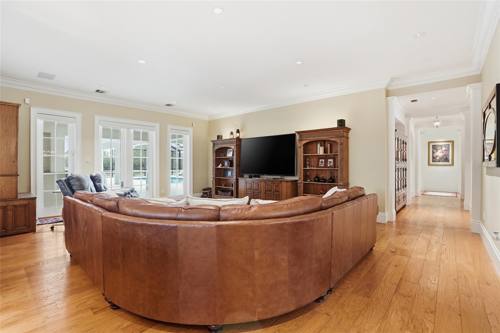 COLONIAL FARMS - Residential