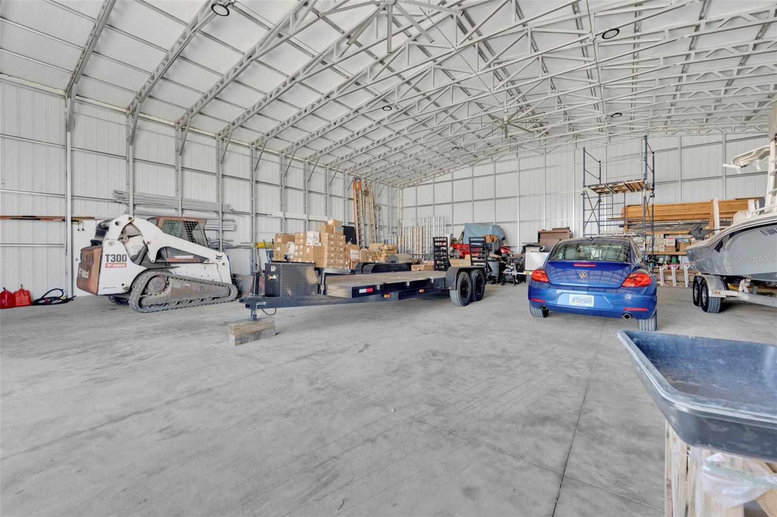 COLONIAL FARMS - Residential