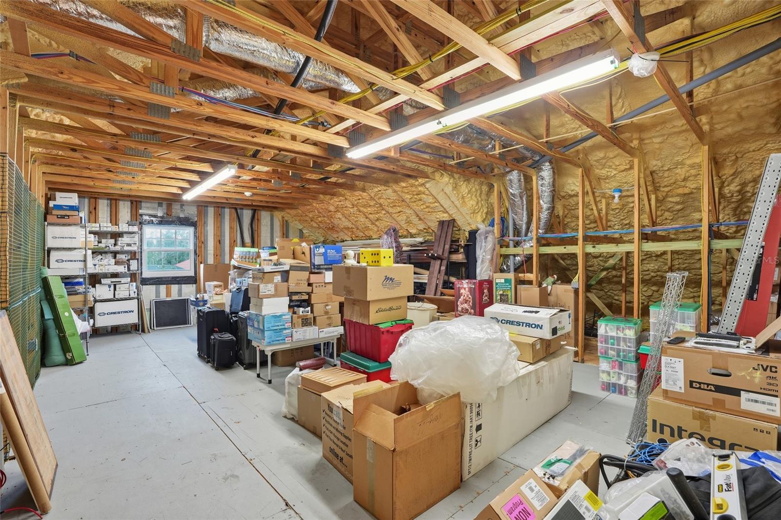 COLONIAL FARMS - Residential