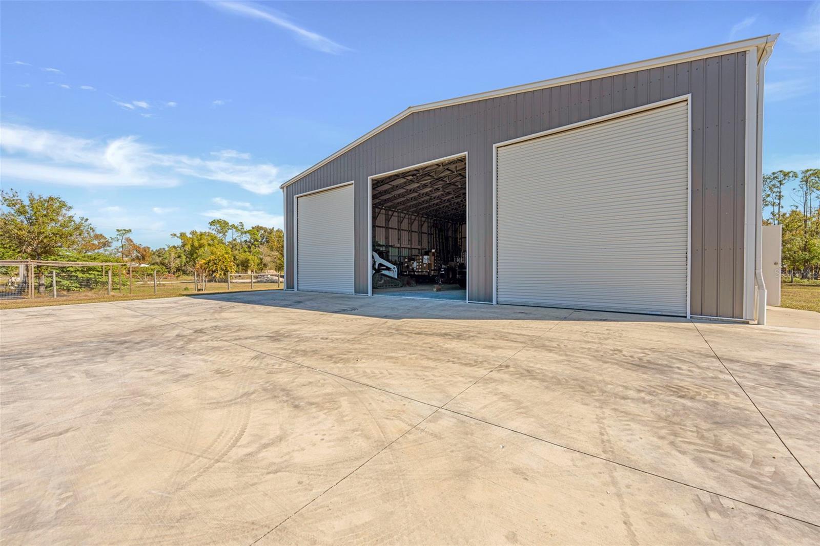 COLONIAL FARMS - Residential