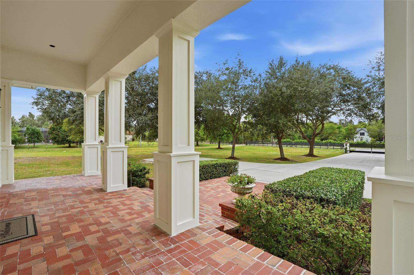 COLONIAL FARMS - Residential