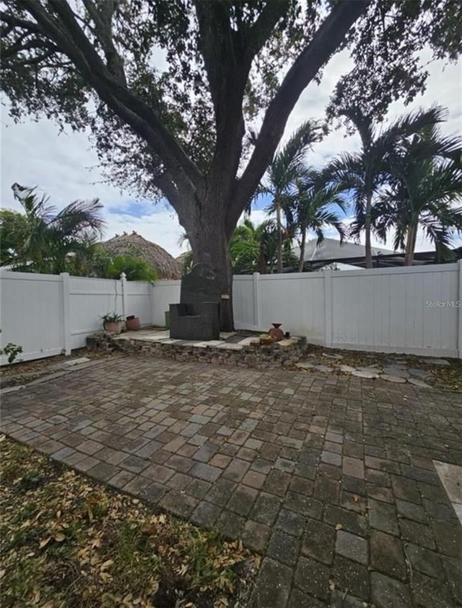 OAK PARK SUB-UNIT 3 - Residential Lease