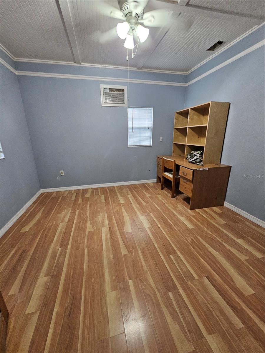 OAK PARK SUB-UNIT 3 - Residential Lease