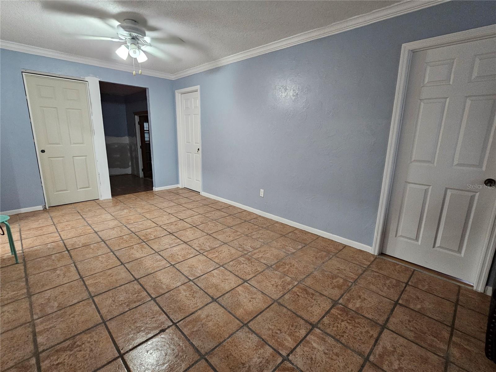 OAK PARK SUB-UNIT 3 - Residential Lease