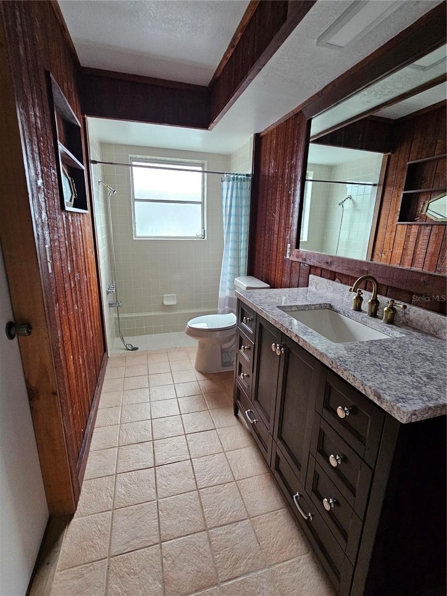 OAK PARK SUB-UNIT 3 - Residential Lease