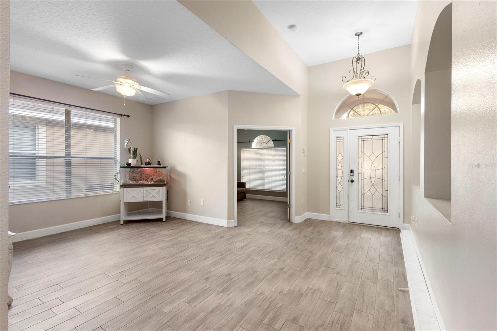 322 SECRETARIAT COURT