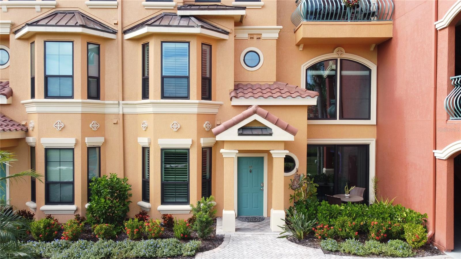 GRAND BELLAGIO AT BAYWATCH - Residential