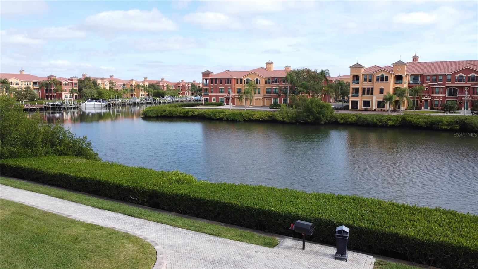 GRAND BELLAGIO AT BAYWATCH - Residential