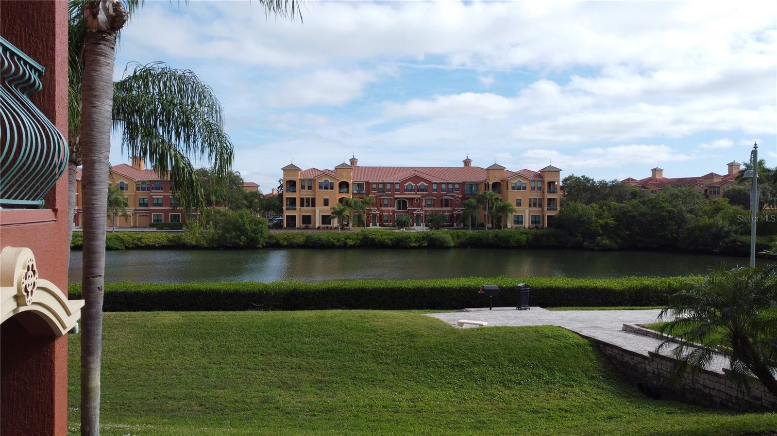 GRAND BELLAGIO AT BAYWATCH - Residential