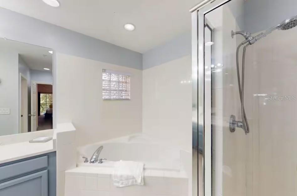 CARIBE COVE PH 05 CONDO - Residential