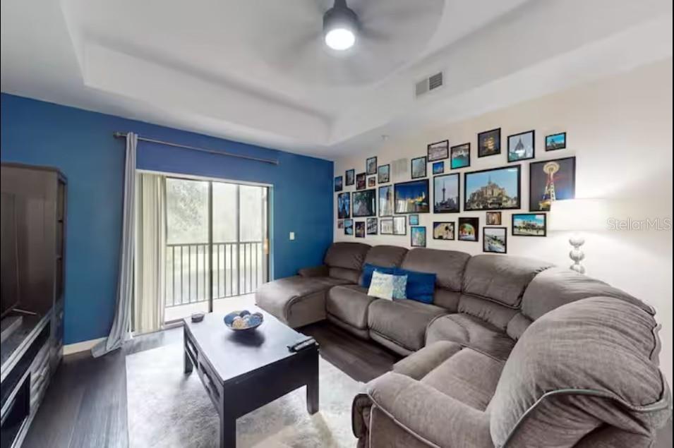 CARIBE COVE PH 05 CONDO - Residential