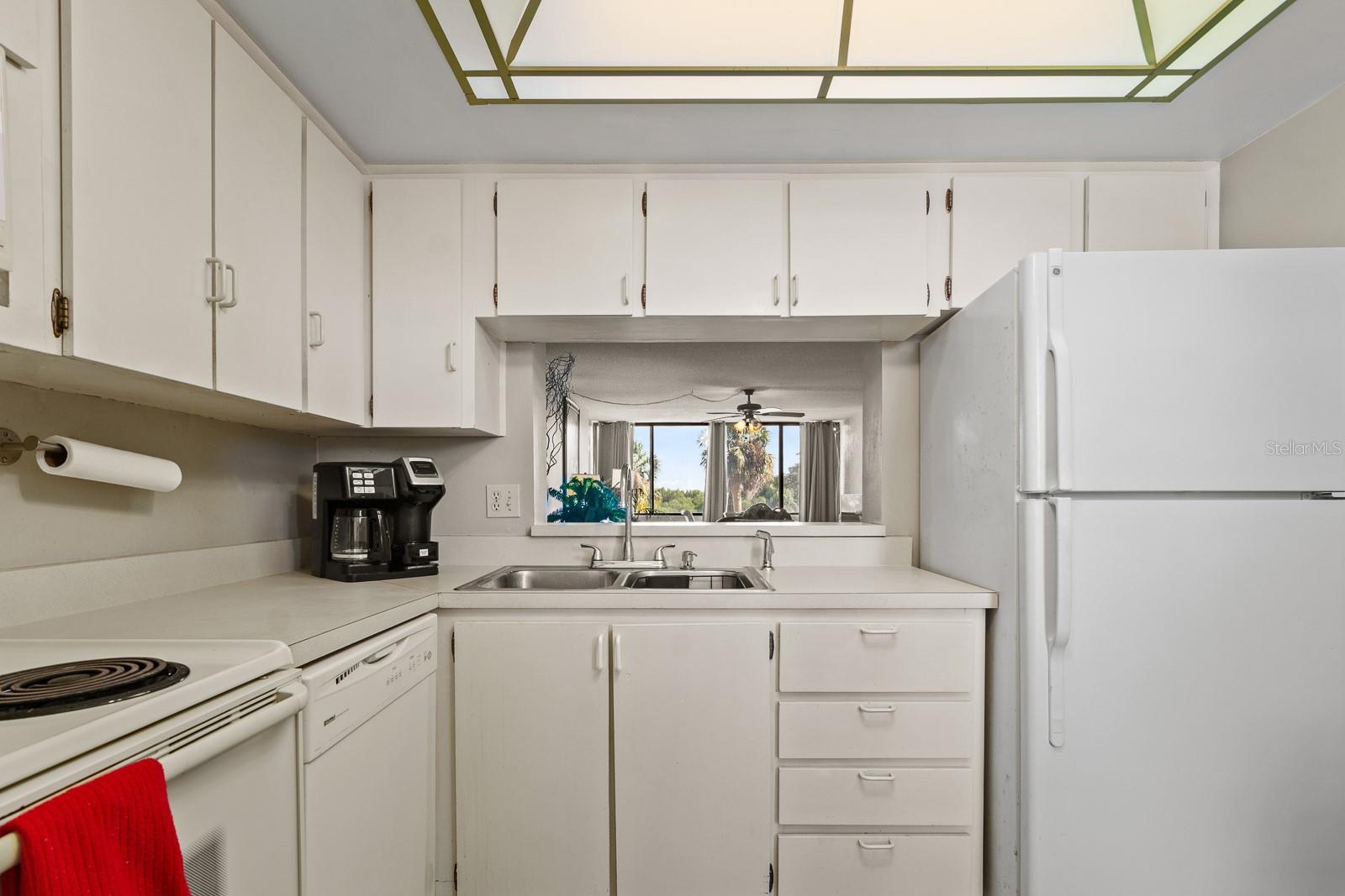 COVE CAY 26-16 VILLAGE I - Residential