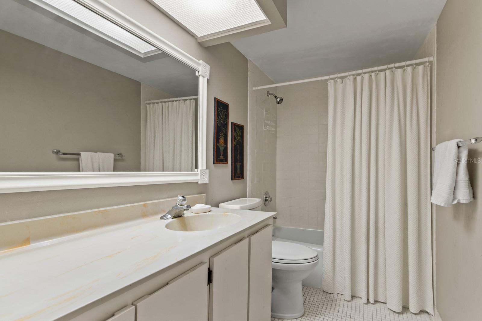 COVE CAY 26-16 VILLAGE I - Residential