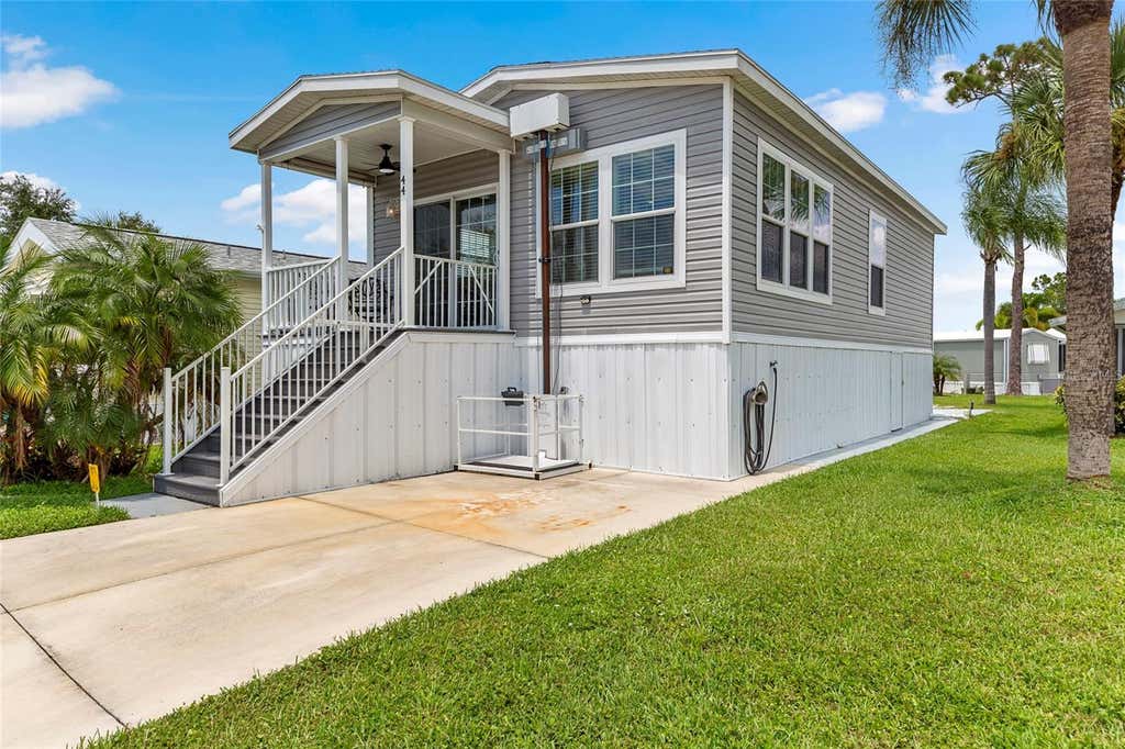 Photo of 44 Crown Point Drive, Nokomis, FL 34275 (MLS # A4703398)