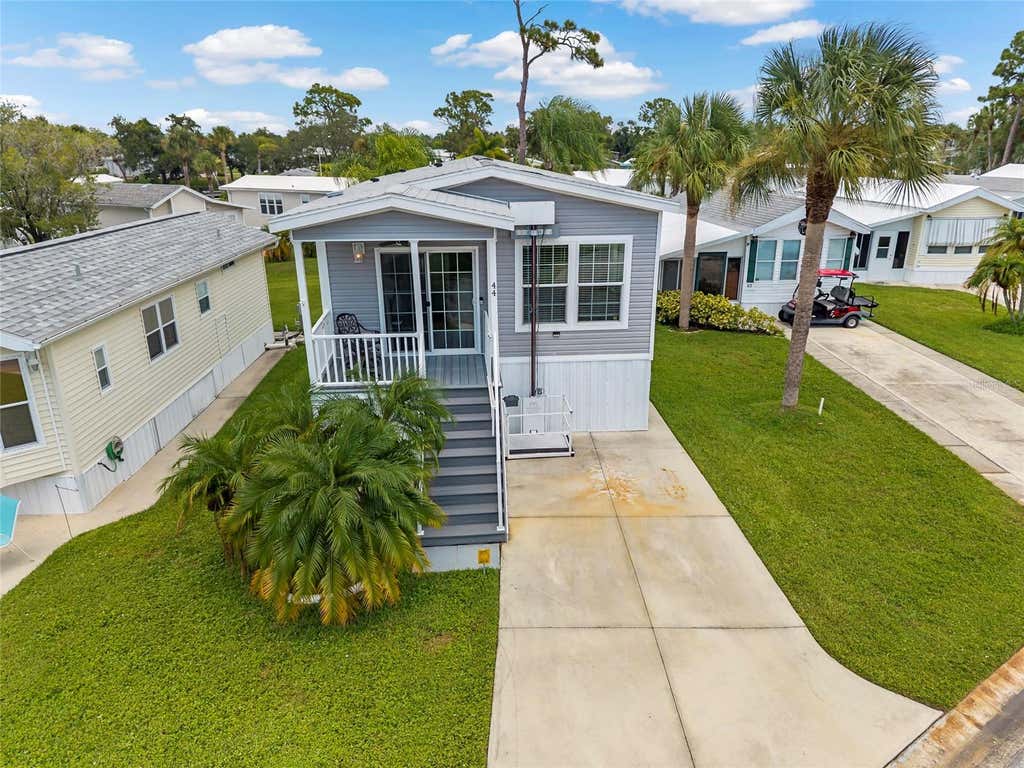 Photo of 44 Crown Point Drive, Nokomis, FL 34275 (MLS # A4703398)