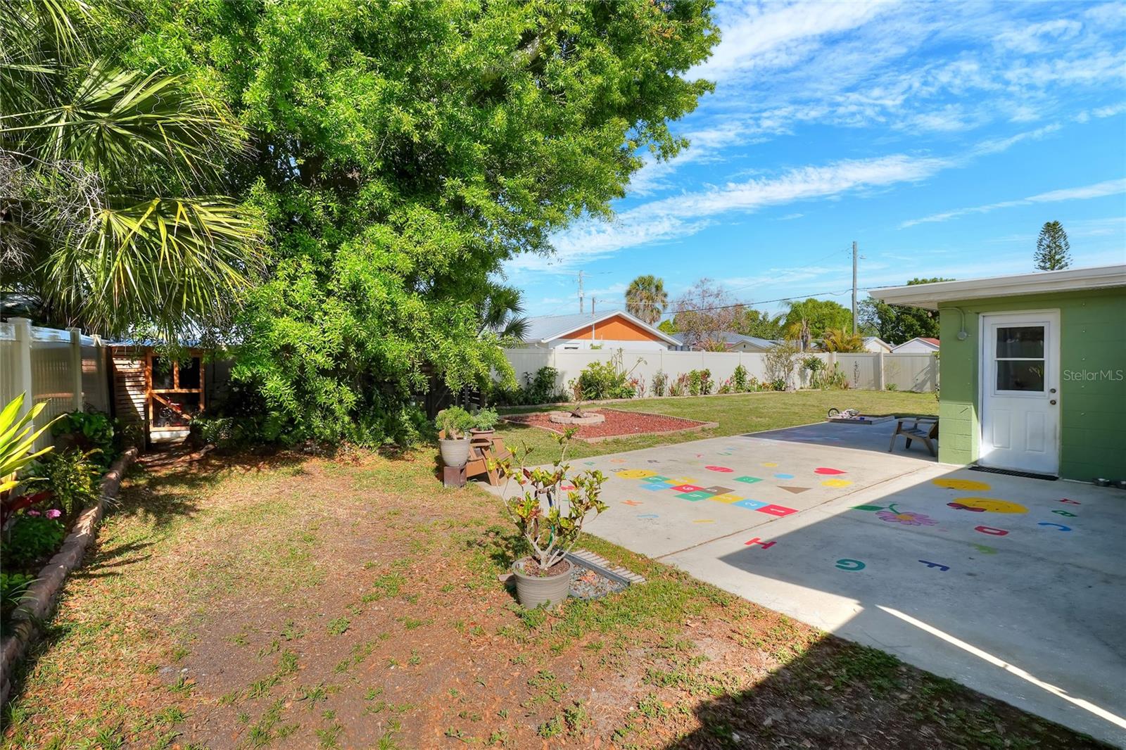 APOLLO BEACH UNIT TWO - Residential