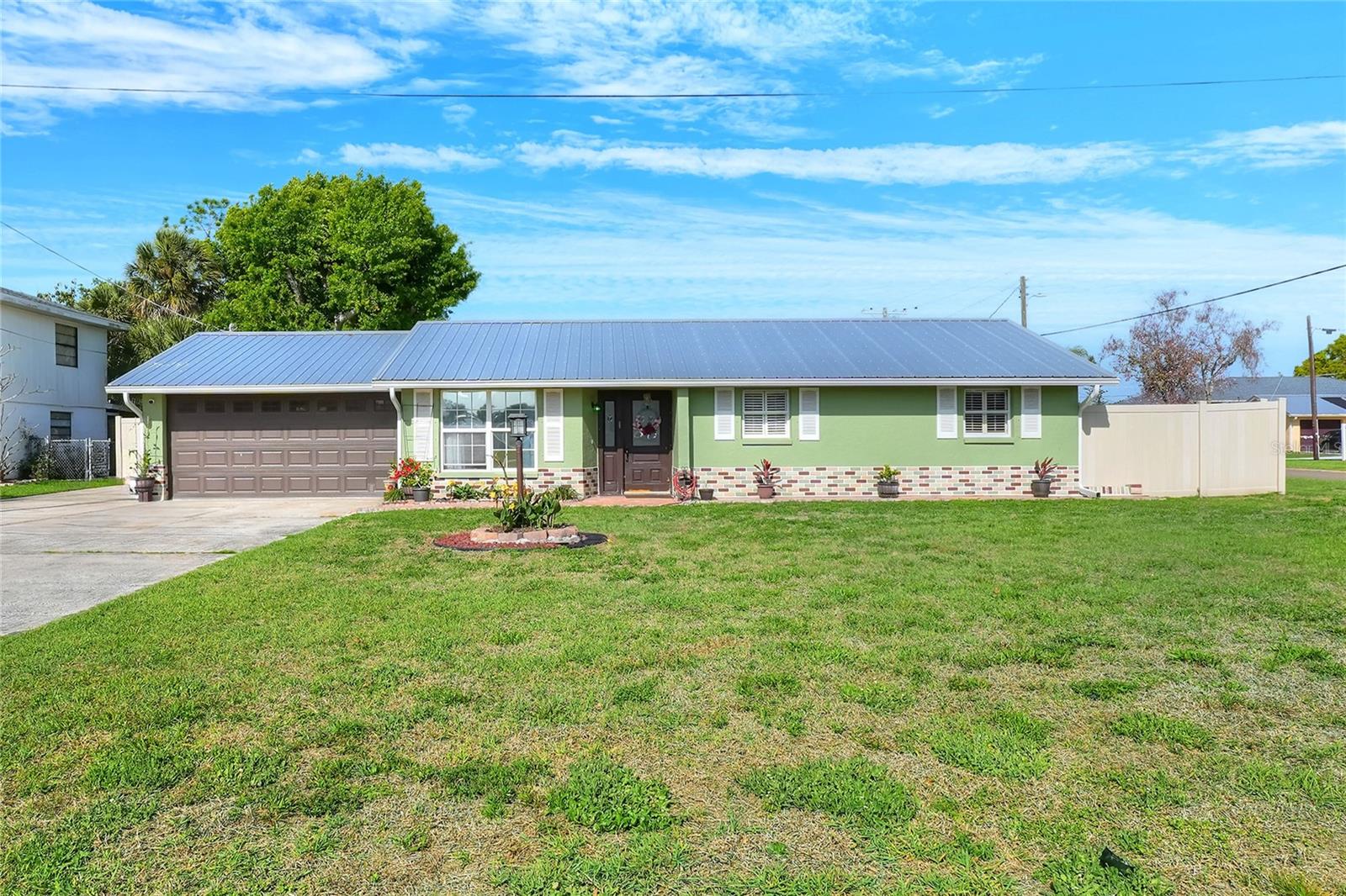 APOLLO BEACH UNIT TWO - Residential