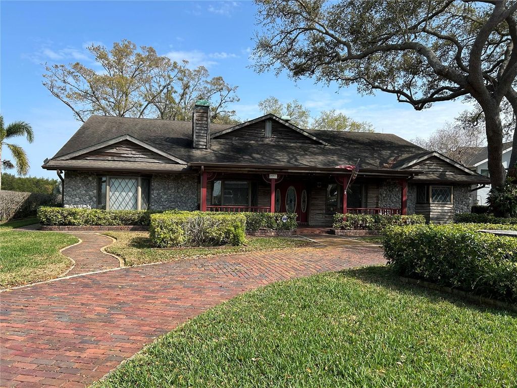 Photo of 9087 Baywood Park Drive, Seminole, FL 33777 (MLS # TB8479069)