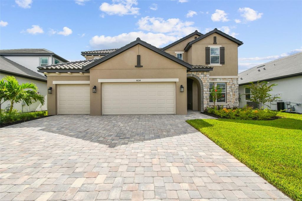 Photo of 4634 Sweet Retreat Run, Lakewood Ranch, FL 34211 (MLS # R4909726)
