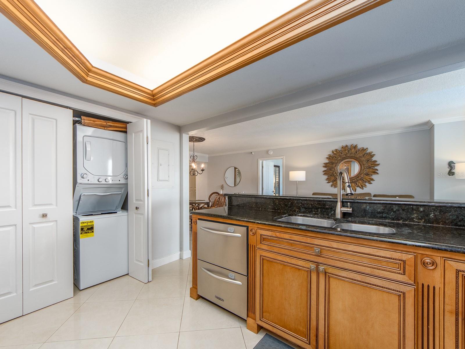 ISLAND WALK CONDO - Residential Lease