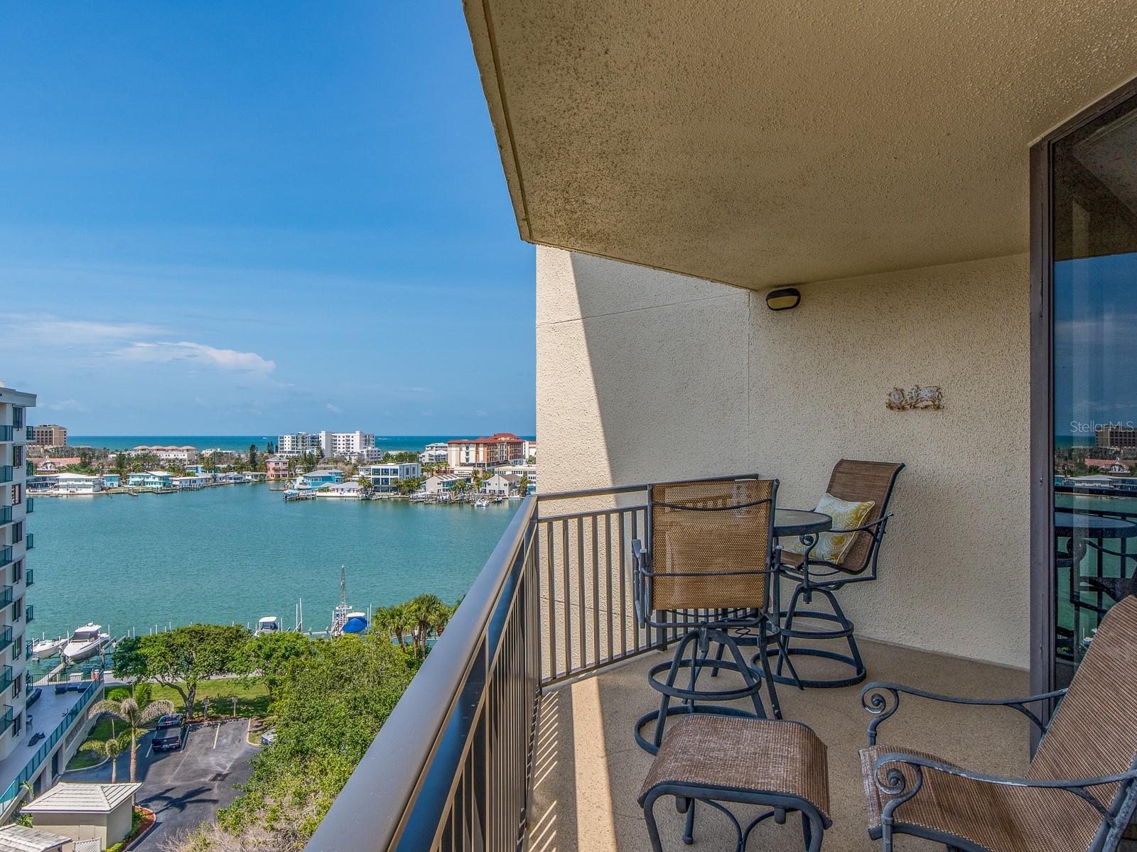 ISLAND WALK CONDO - Residential Lease