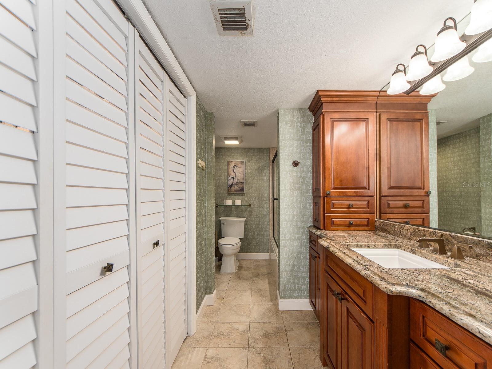 ISLAND WALK CONDO - Residential Lease