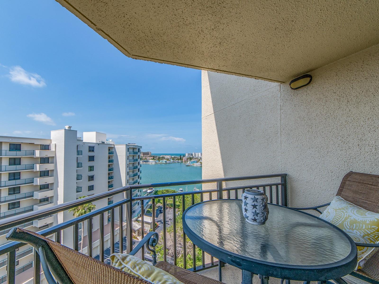 ISLAND WALK CONDO - Residential Lease