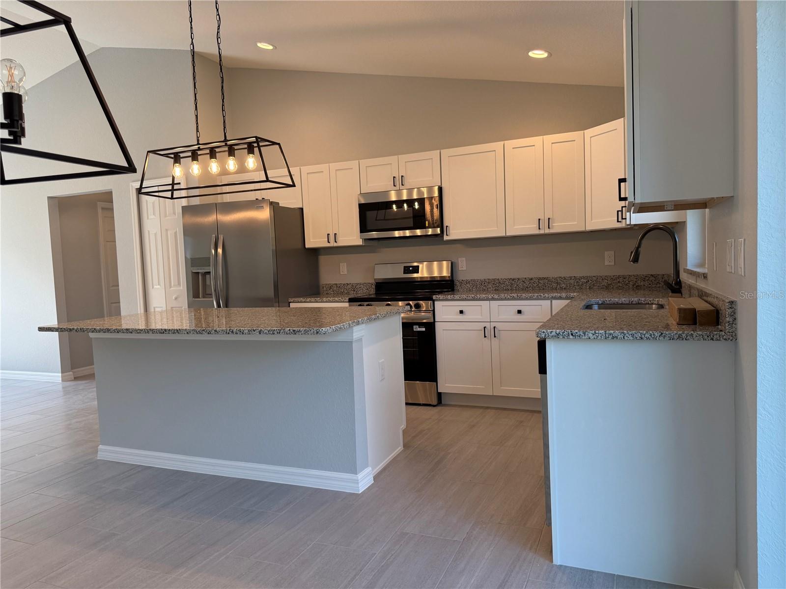 OCALA PARK ESTATES UNIT 1 - Residential