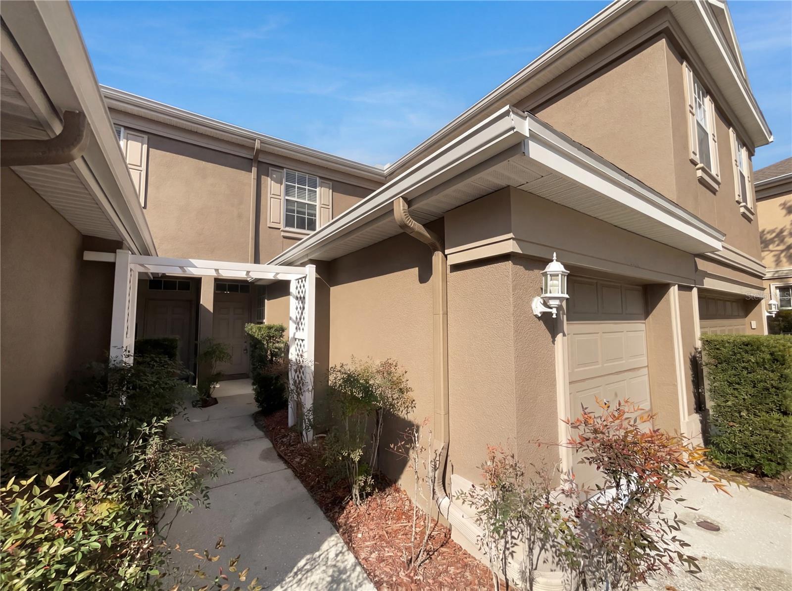 TOWNHOMES AT SABAL POINTE - Residential