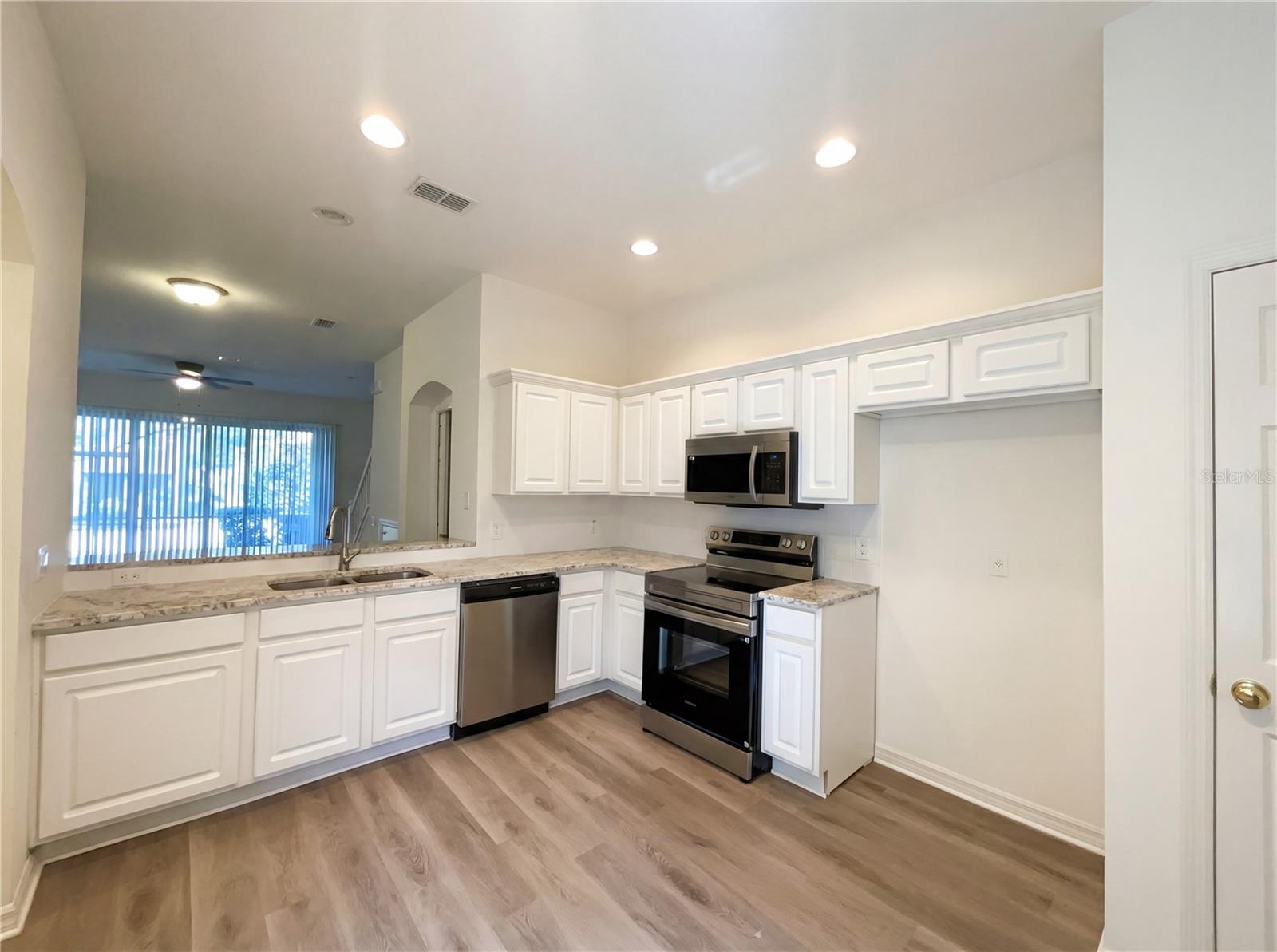 TOWNHOMES AT SABAL POINTE - Residential