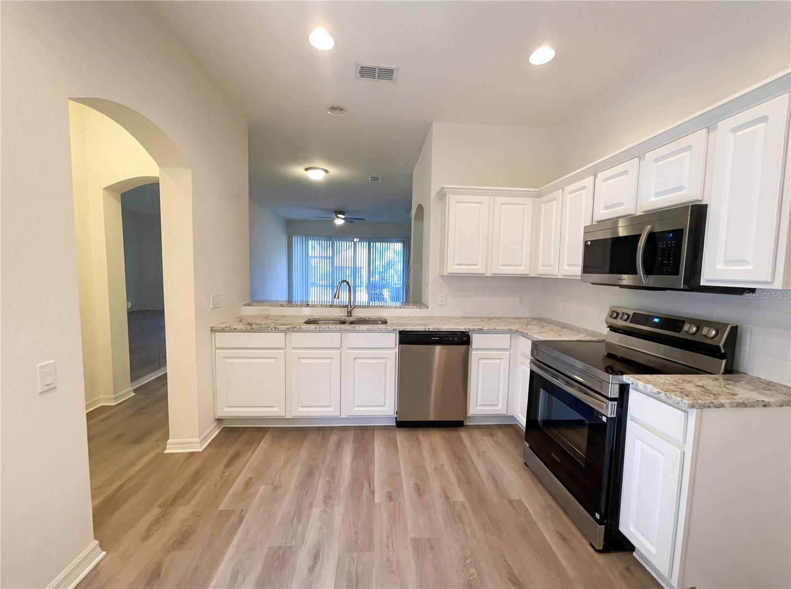 TOWNHOMES AT SABAL POINTE - Residential