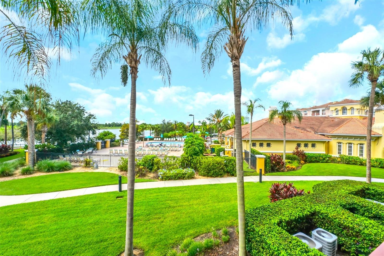 VISTA CAY AT HARBOR SQUARE CONDOMINIUM - Residential