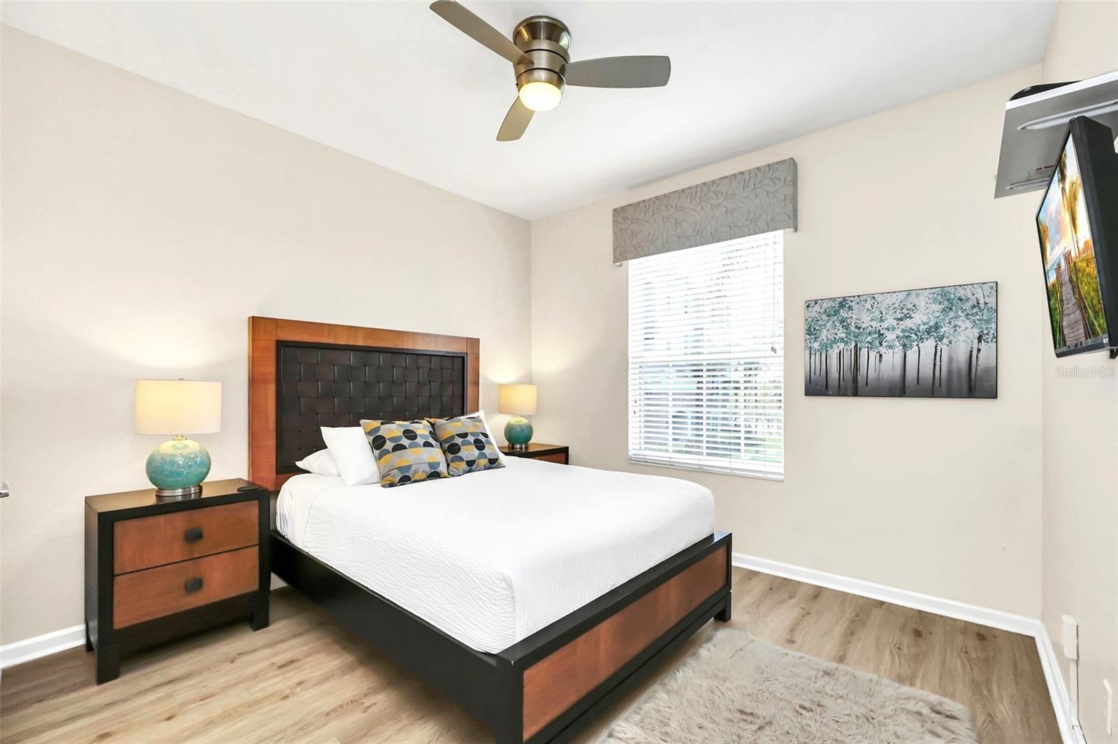 VISTA CAY AT HARBOR SQUARE CONDOMINIUM - Residential