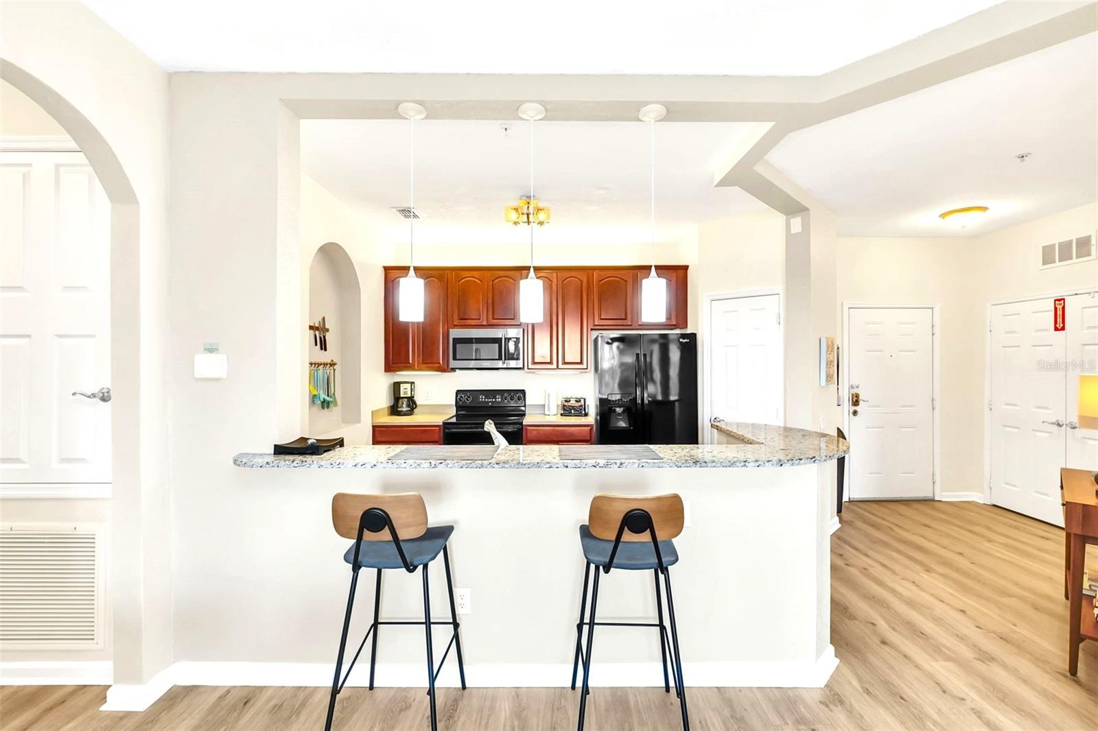 VISTA CAY AT HARBOR SQUARE CONDOMINIUM - Residential