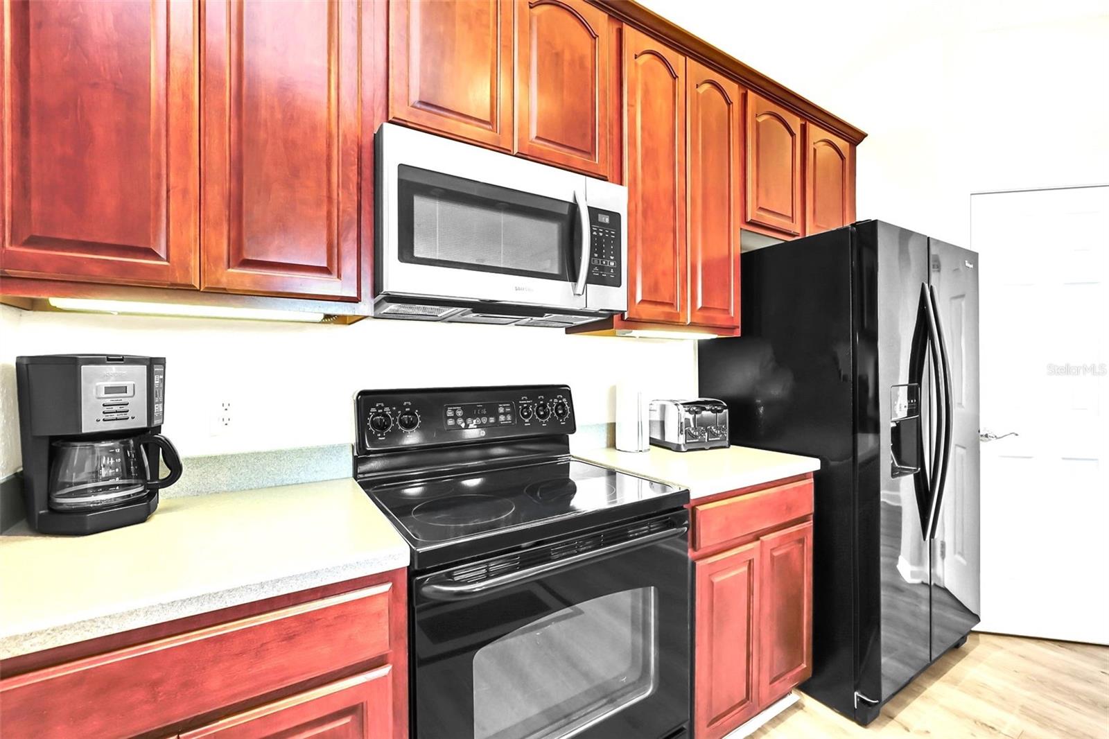 VISTA CAY AT HARBOR SQUARE CONDOMINIUM - Residential